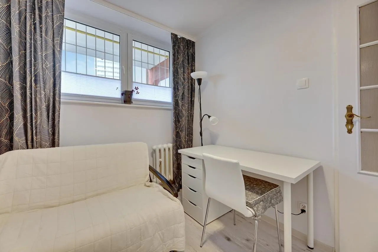 Homestay Gdansk Pokoje Przymorze - Obroncow Wybrzeza 8A Apartment Poland